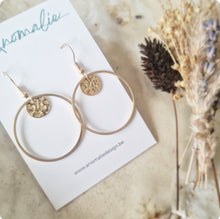Afbeelding in Gallery-weergave laden, Magpie Earrings
